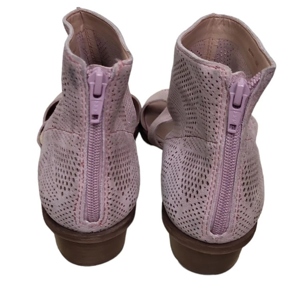 Lucky Brand Sicole Gladiator Sandals - Picture 4 of 16